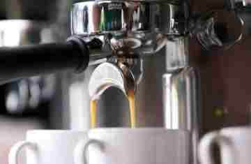  Estudo diz que beber café reduz risco de arritmia cardíaca 